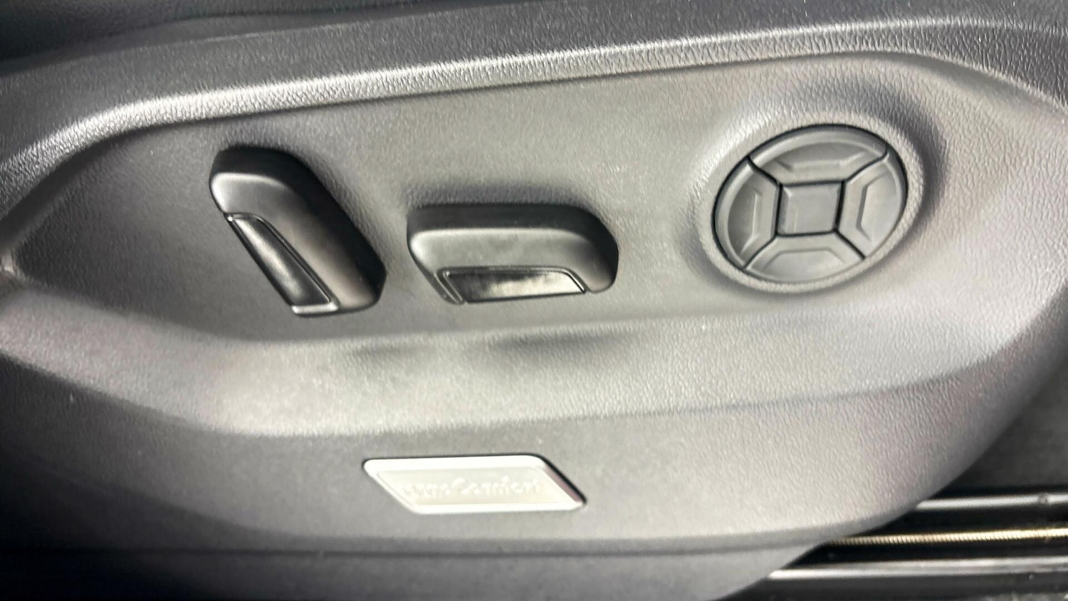 Used Volkswagen Touareg 2025 for sale - 77701452: Photo 21