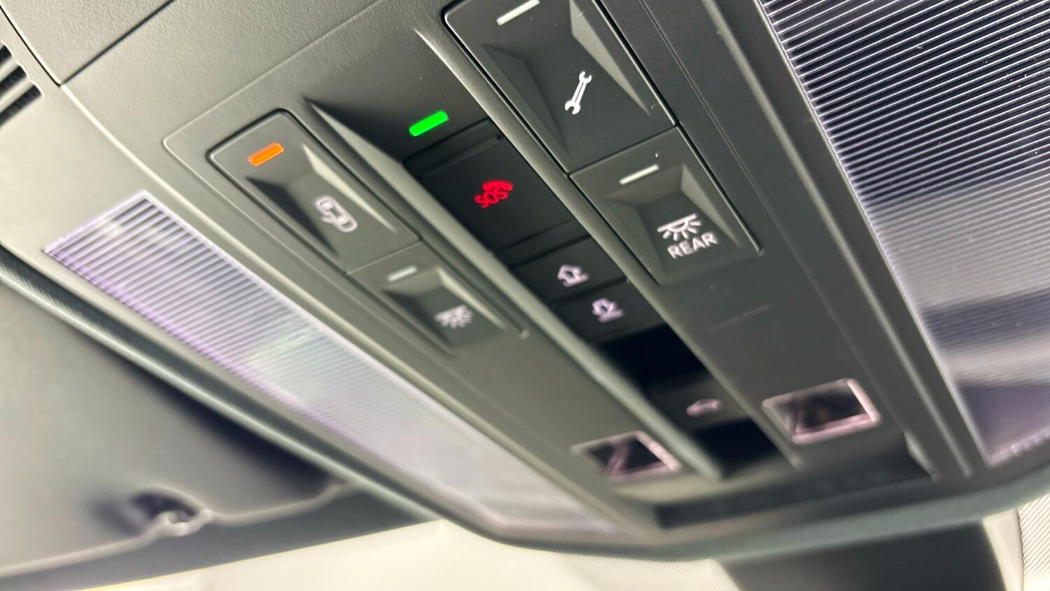 Used Volkswagen Touareg 2025 for sale - 77701452: Photo 29