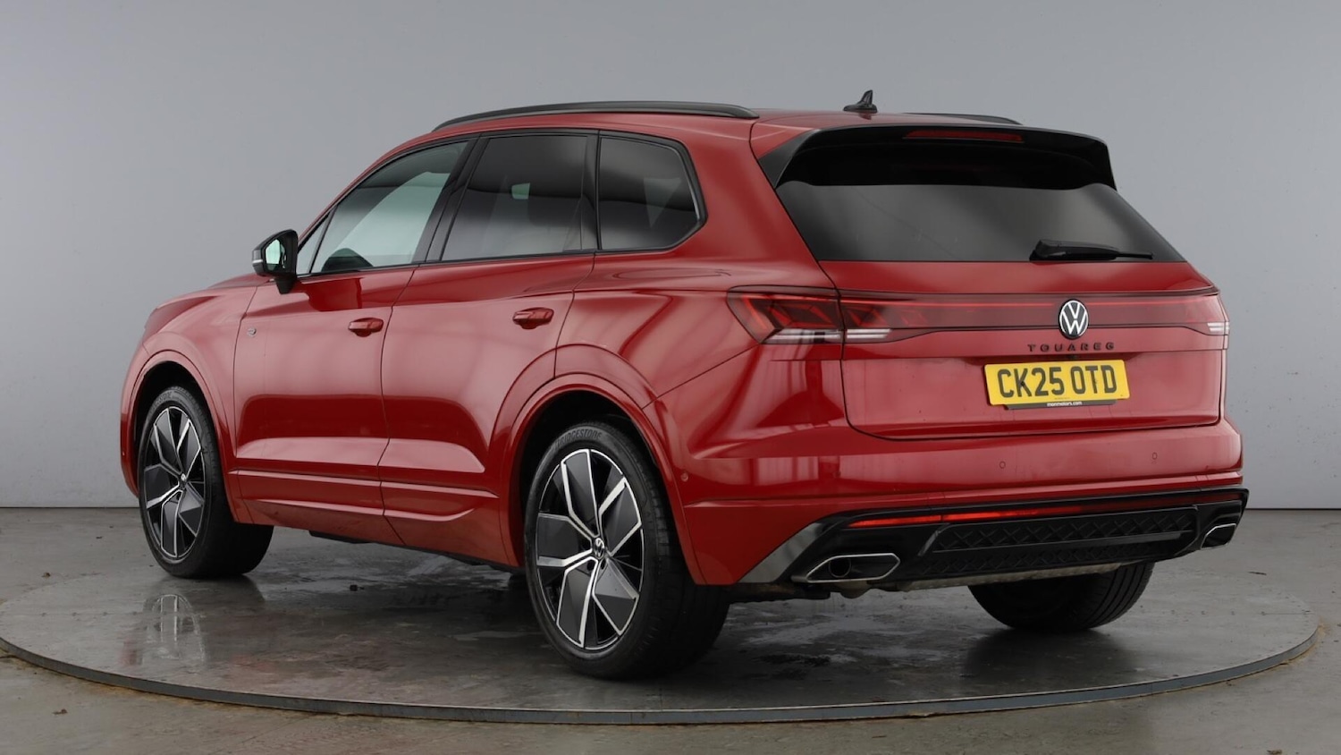 Used Volkswagen Touareg 2025 for sale - 77701452: Photo 3