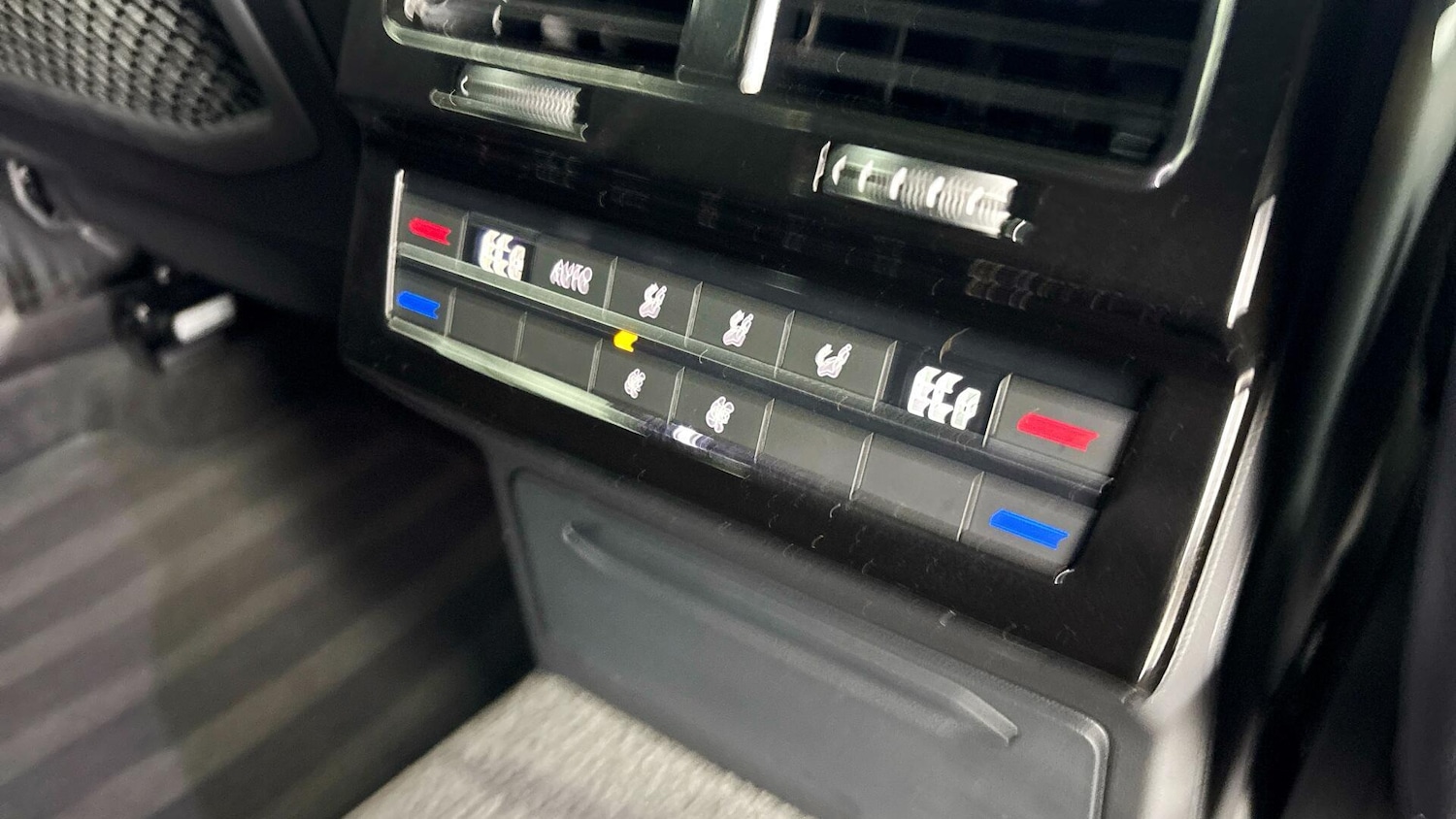 Used Volkswagen Touareg 2025 for sale - 77701452: Photo 36