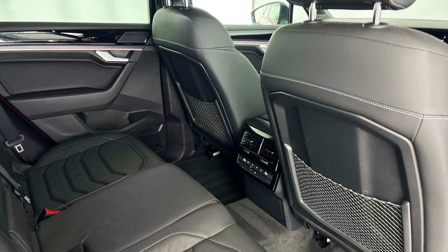 Used Volkswagen Touareg 2025 for sale - 77701452: Photo 37