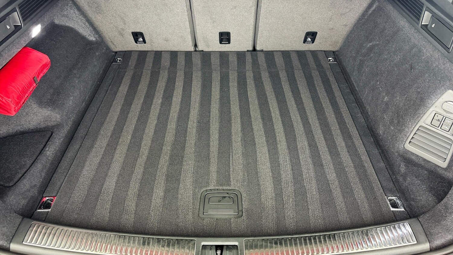 Used Volkswagen Touareg 2025 for sale - 77701452: Photo 41