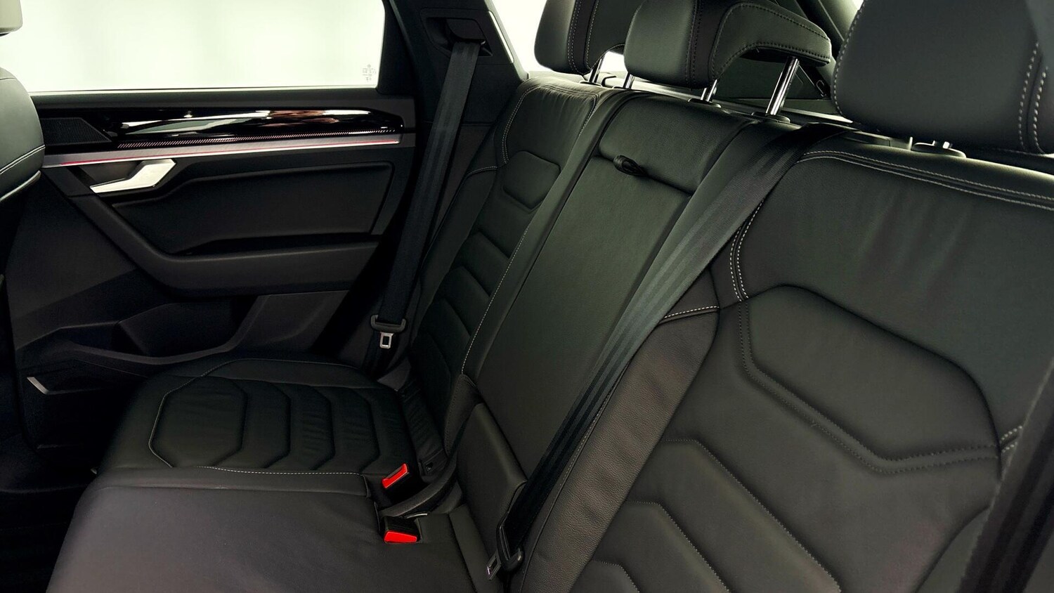 Used Volkswagen Touareg 2025 for sale - 77701452: Photo 44