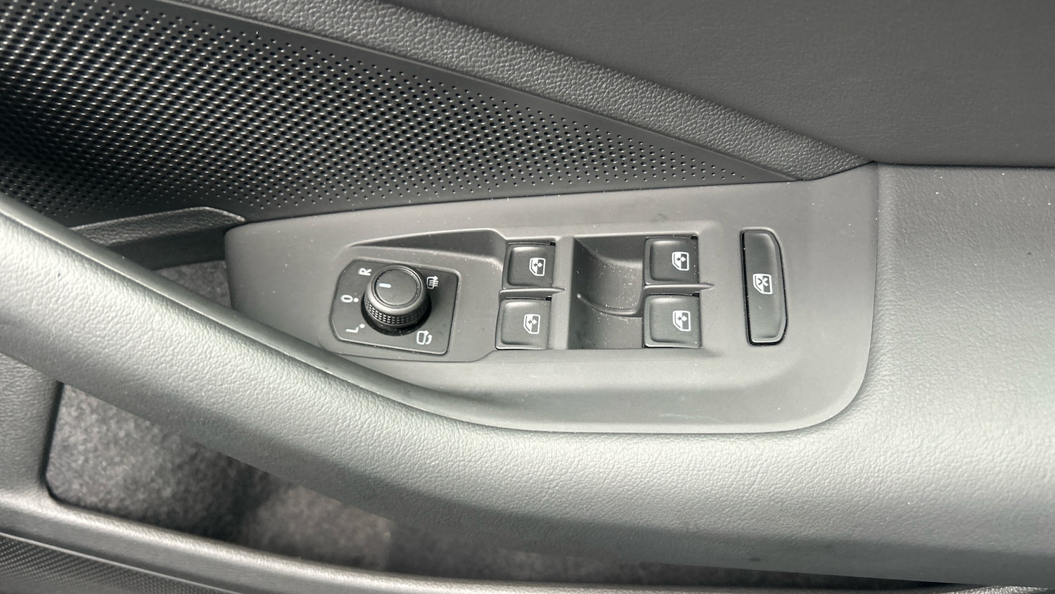 Used Volkswagen Passat 2025 for sale - 77602948: Photo 35