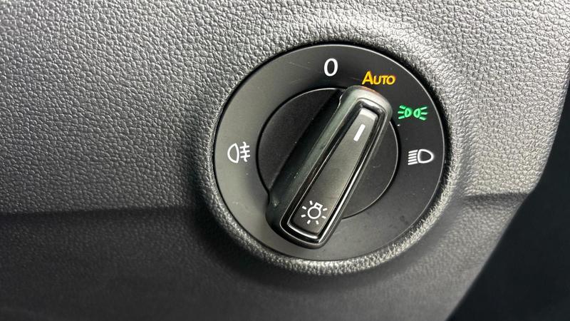 Used Volkswagen T-Roc 2023 for sale - 76940056: Photo 20