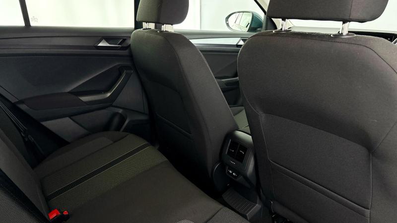 Used Volkswagen T-Roc 2023 for sale - 76940056: Photo 22
