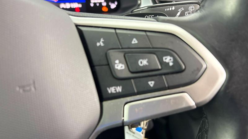 Used Volkswagen T-Roc 2023 for sale - 76940056: Photo 24