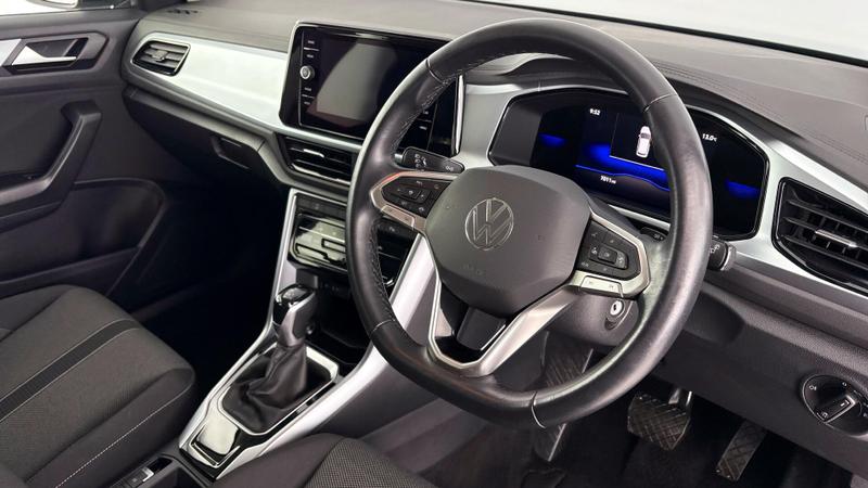 Used Volkswagen T-Roc 2023 for sale - 76940056: Photo 6