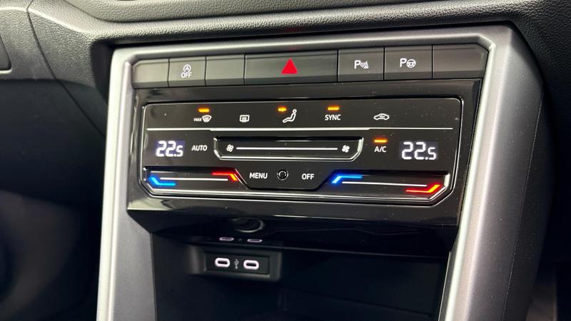 Used Volkswagen T-Roc 2023 for sale - 76940056: Photo 7