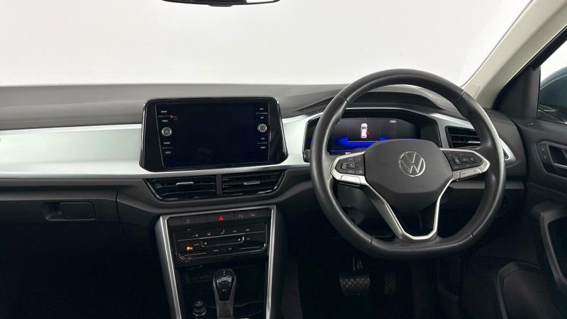 Used Volkswagen T-Roc 2023 for sale - 76940056: Photo 8