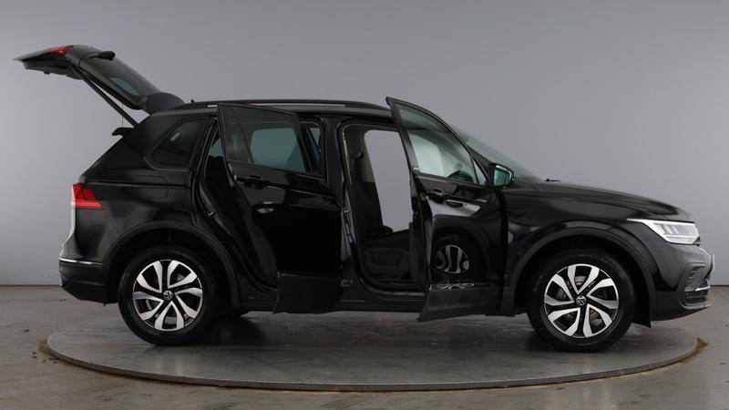 Used Volkswagen Tiguan 2022 for sale - 76028242: Photo 10