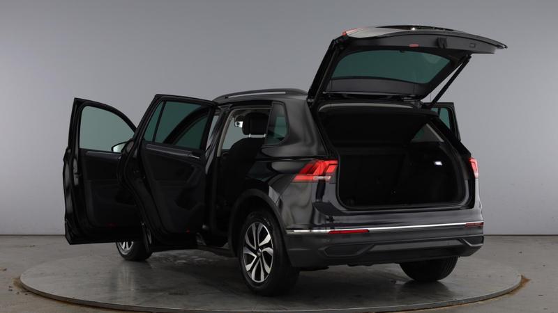 Used Volkswagen Tiguan 2022 for sale - 76028242: Photo 11