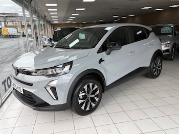 Used Renault Captur 2025 for sale - 76616955: Photo