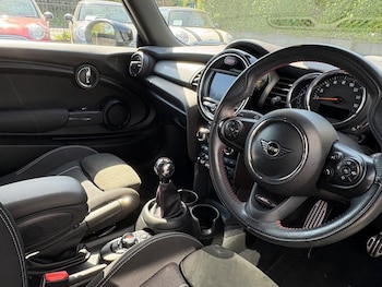 Used MINI Hatch 2019 for sale - 78580740: Photo
