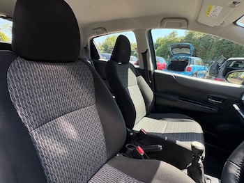 Used Toyota Yaris 2014 for sale - 78723262: Photo