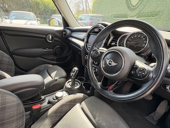 Used MINI Hatch 2018 for sale - 78578678: Photo