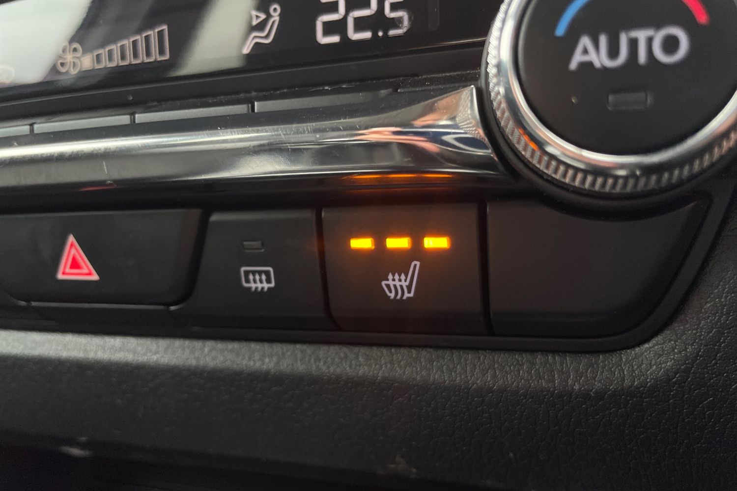 Used Mazda CX-30 2023 for sale - 76510604: Photo 46