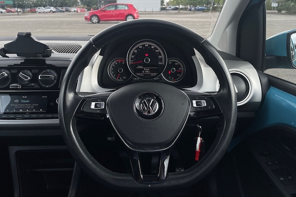 Used Volkswagen up! 2016 for sale - 75683642: Photo 25