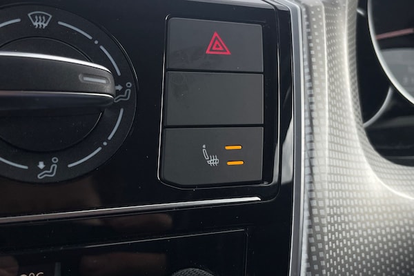 Used Volkswagen up! 2016 for sale - 75683642: Photo 37