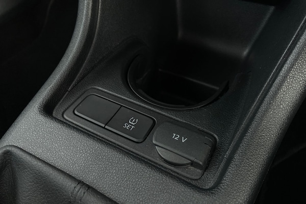 Used Volkswagen up! 2016 for sale - 75683642: Photo 40
