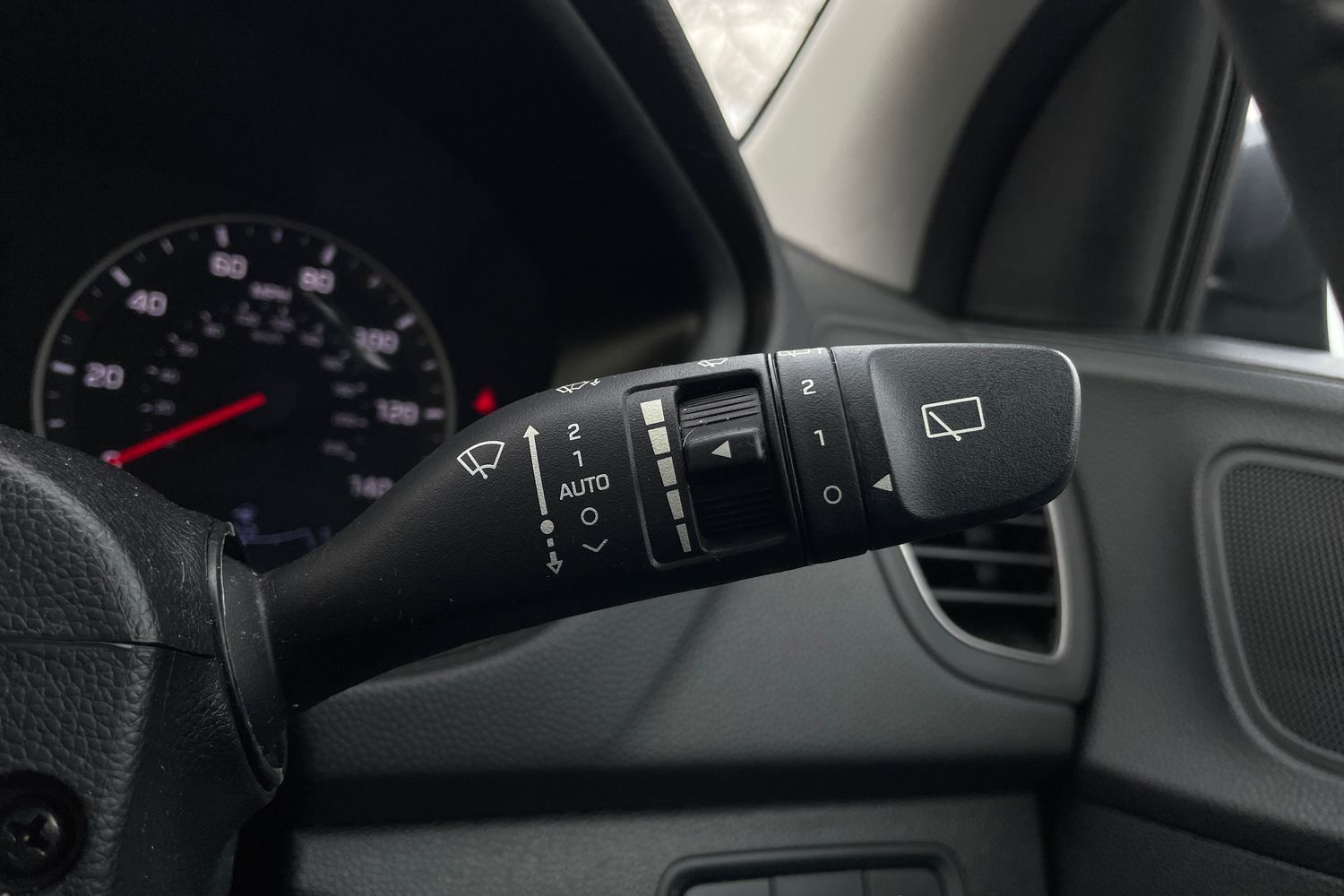 Used Hyundai i20 2018 for sale - 76663589: Photo 35