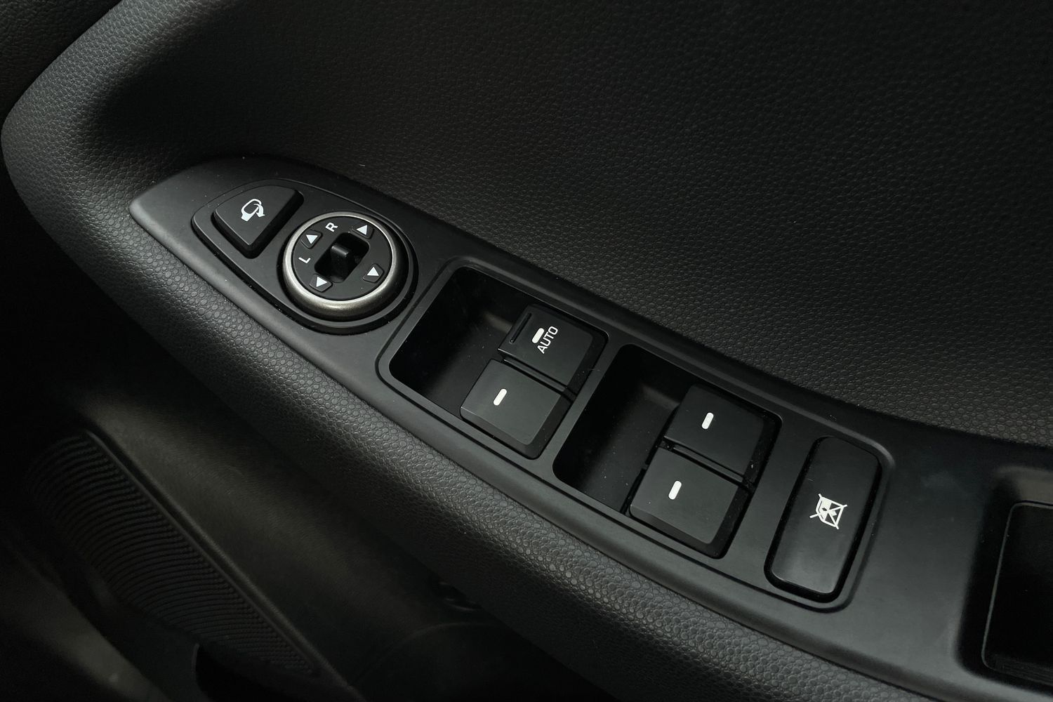 Used Hyundai i20 2018 for sale - 76663589: Photo 37