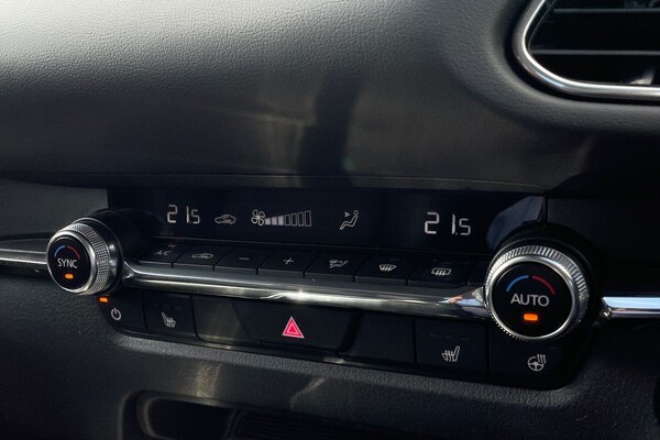 Used Mazda CX-30 2024 for sale - 75701128: Photo 46