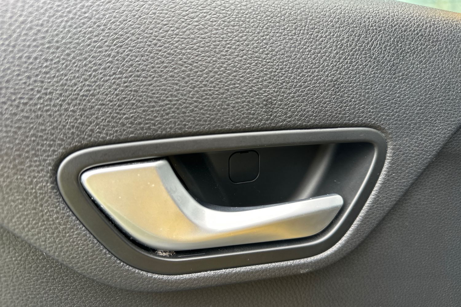 Used Kia Stonic 2018 for sale - 78132623: Photo 23