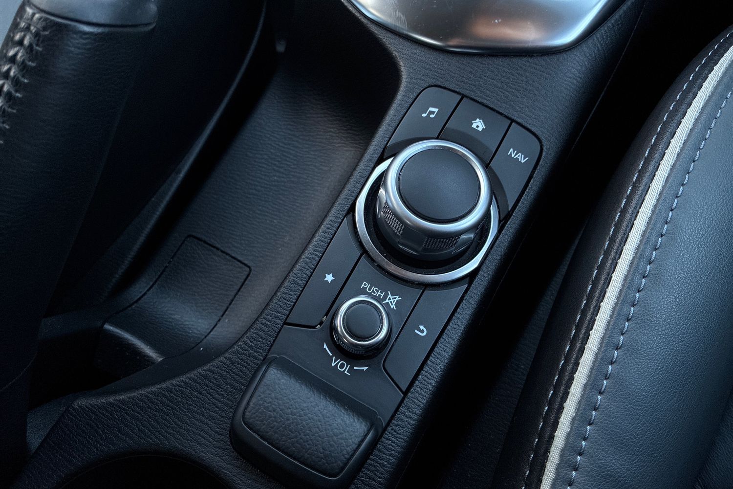 Used Mazda Mazda2 2021 for sale - 76663587: Photo 44