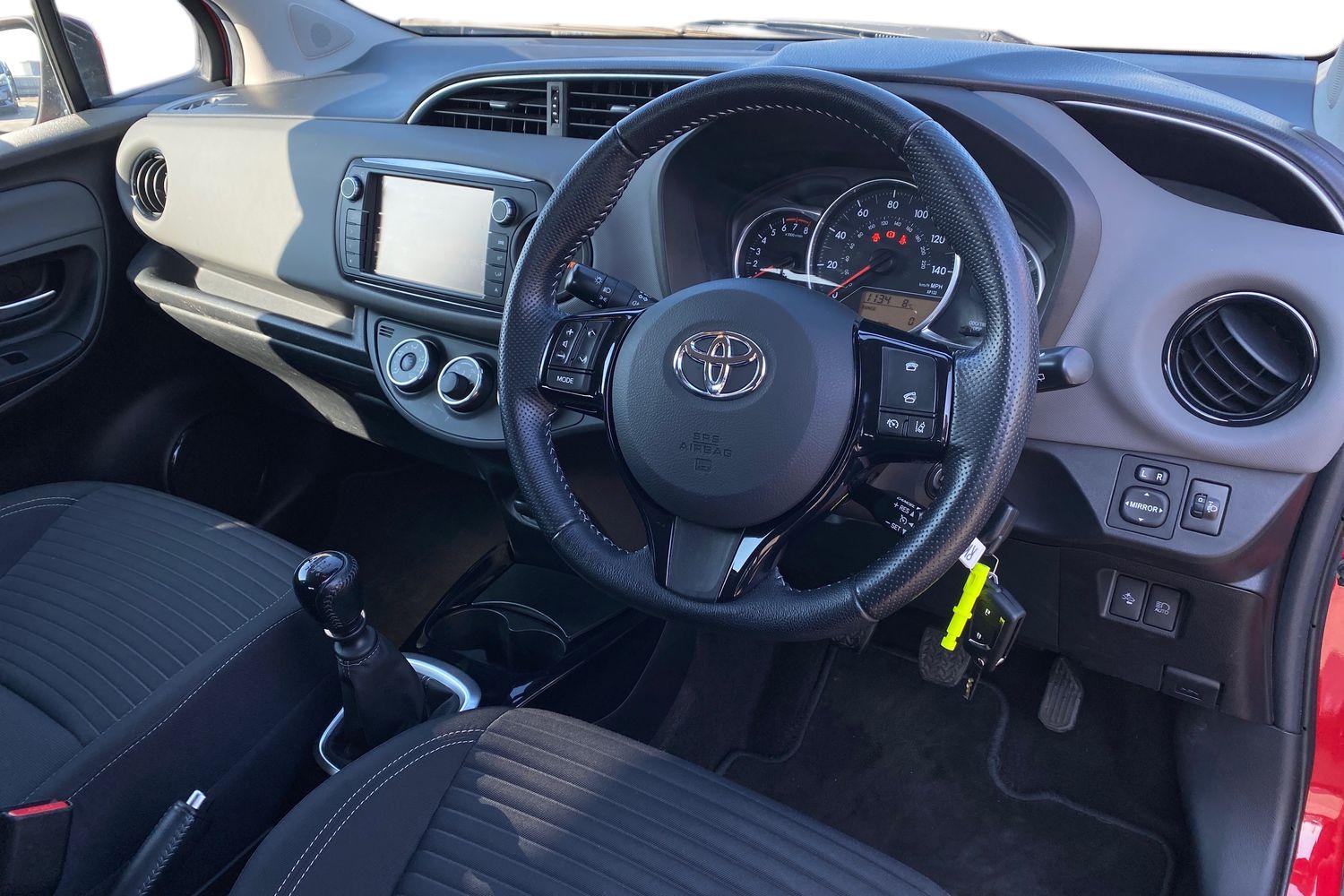 Used Toyota Yaris 2016 for sale - 77776216: Photo 12