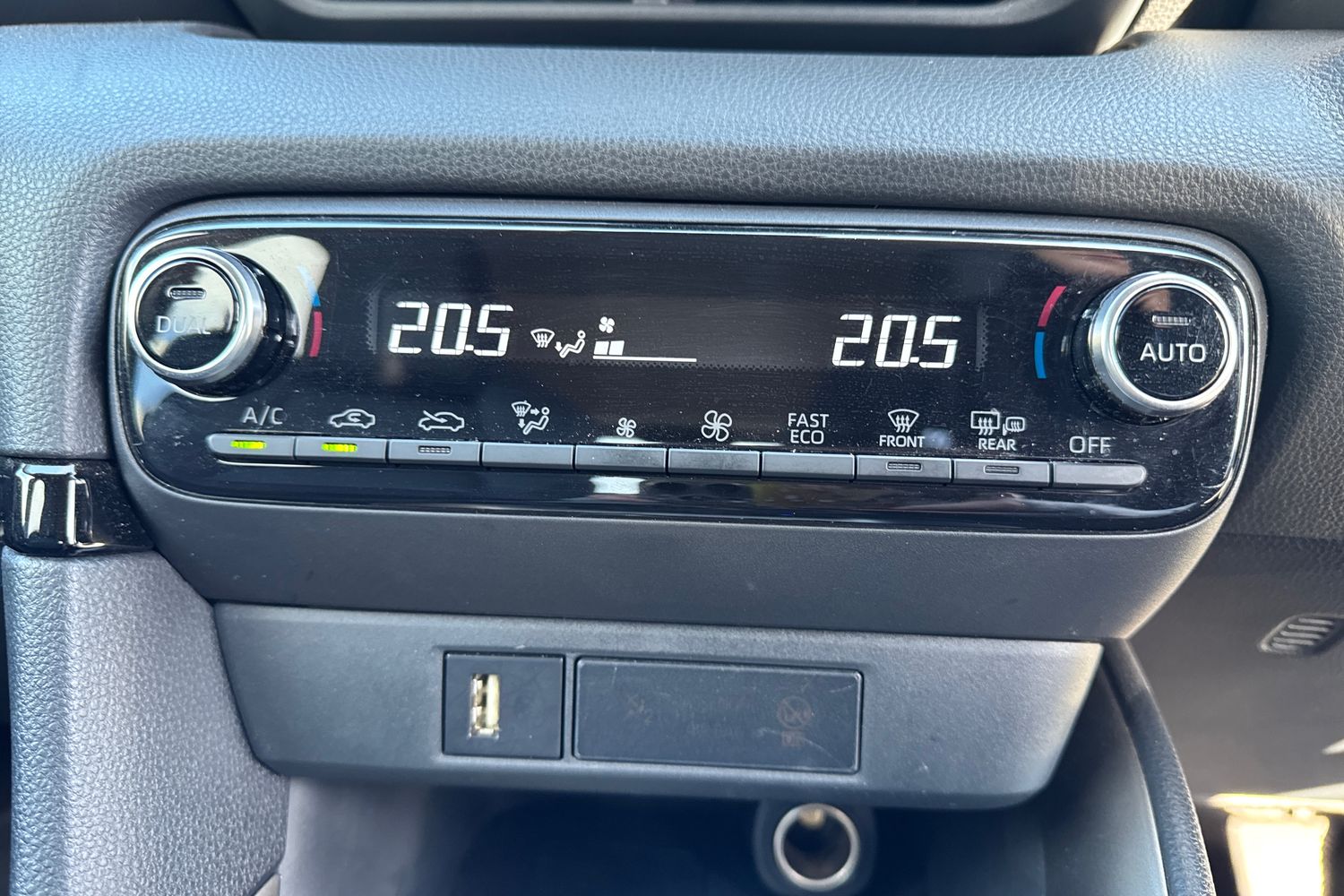 Used Mazda Mazda2 HYBRID 2022 for sale - 77595196: Photo 34