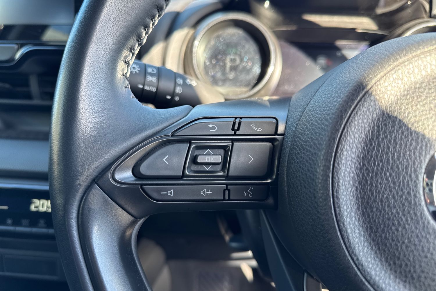 Used Mazda Mazda2 HYBRID 2022 for sale - 77595196: Photo 39