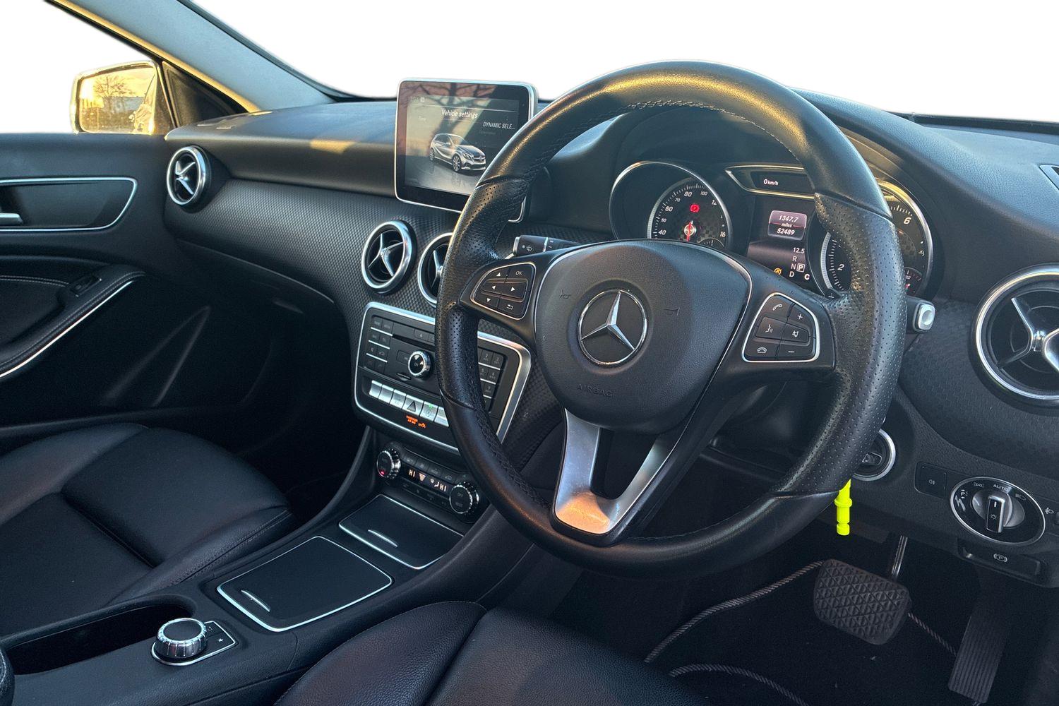 Used Mercedes-Benz A-Class 2016 for sale - 76536542: Photo 10