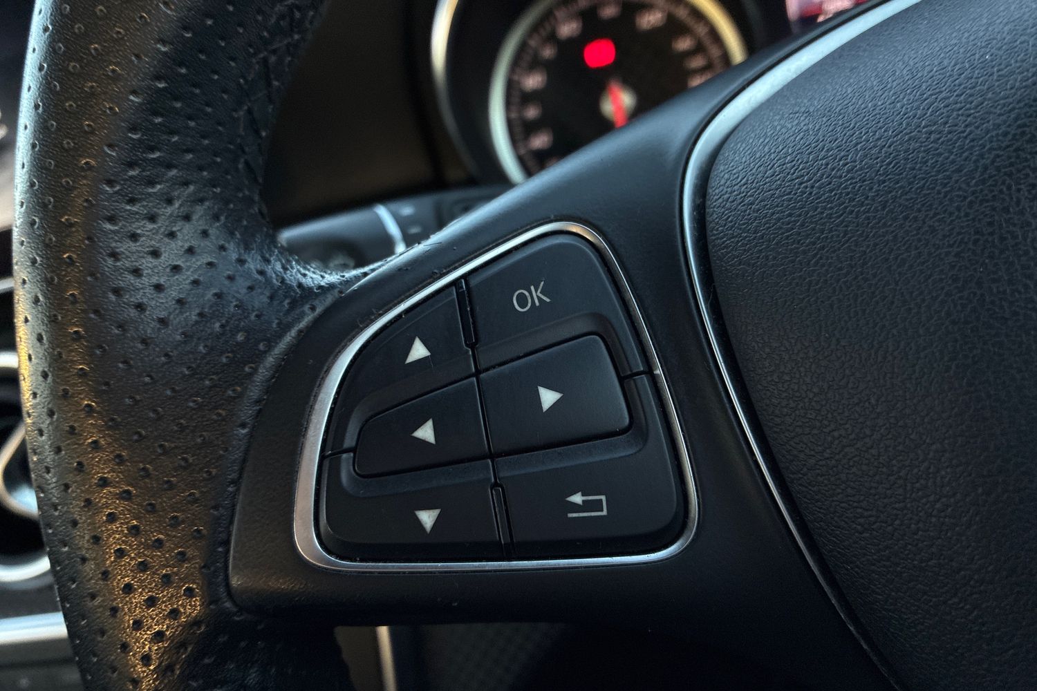 Used Mercedes-Benz A-Class 2016 for sale - 76536542: Photo 28