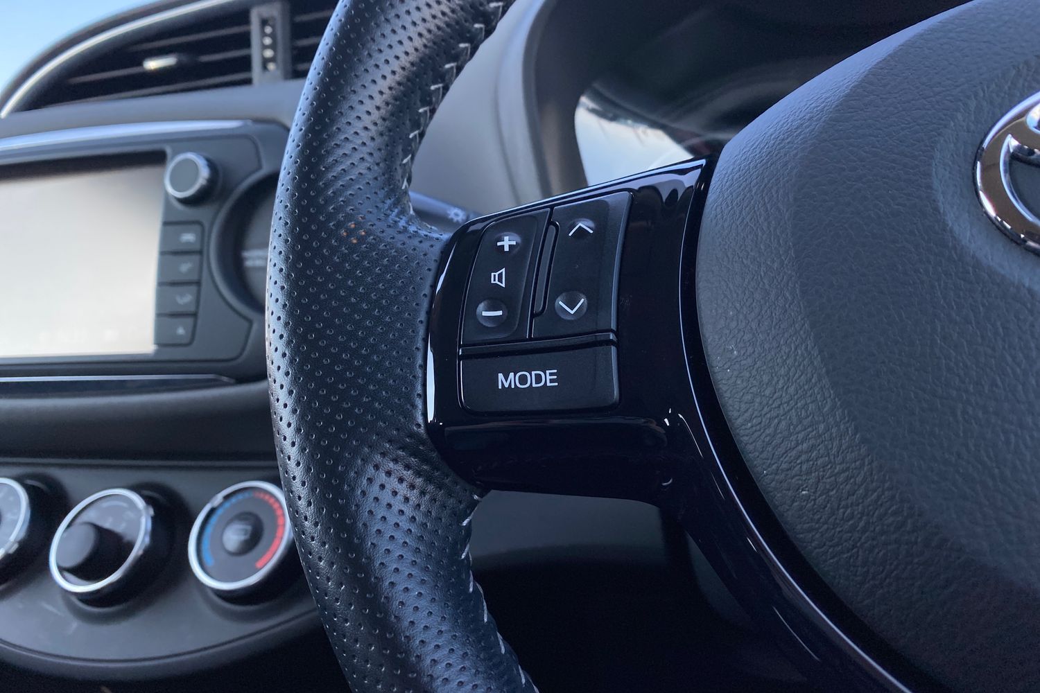 Used Toyota Yaris 2016 for sale - 77902242: Photo 39