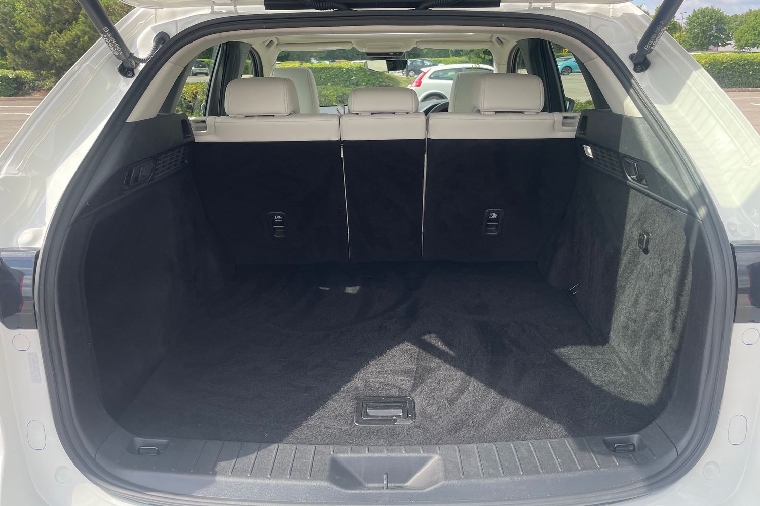 Used Mazda CX-60 2024 for sale - 76532125: Photo 14