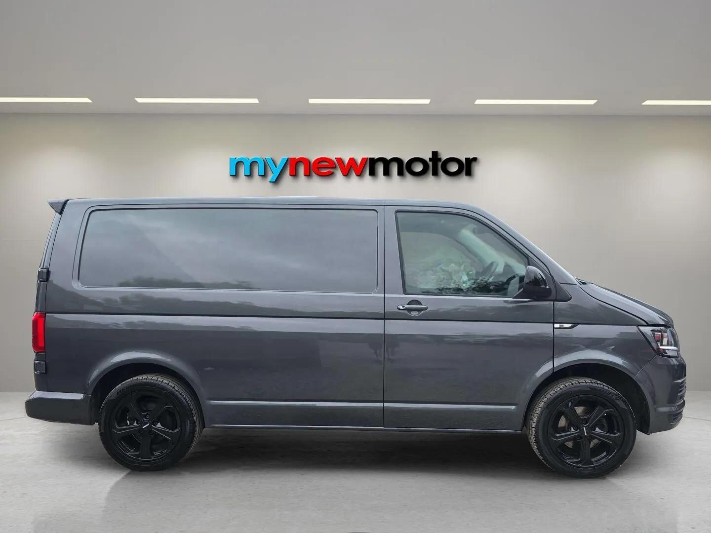 Used Volkswagen Transporter 2017 for sale - 76424050: Photo 10