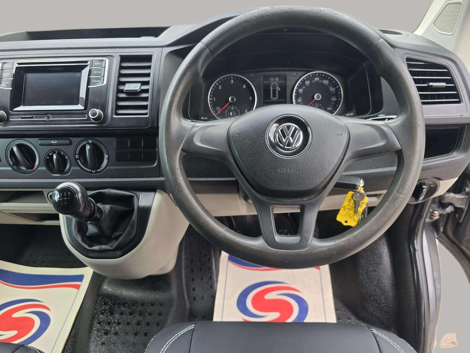 Used Volkswagen Transporter 2017 for sale - 76424050: Photo 14