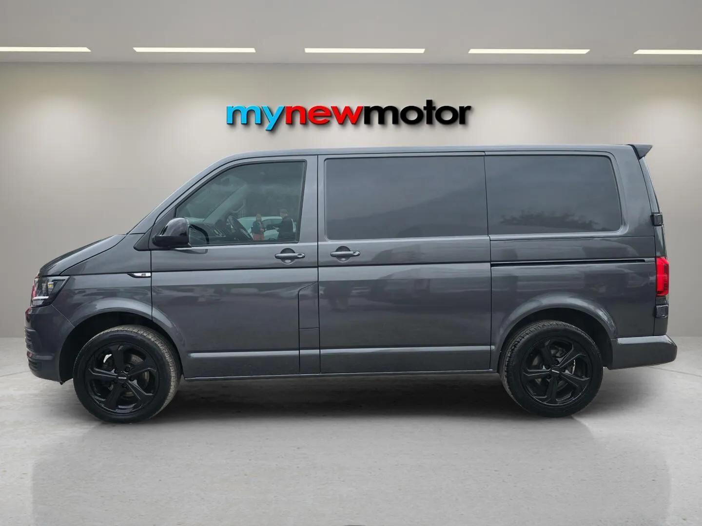 Used Volkswagen Transporter 2017 for sale - 76424050: Photo 3