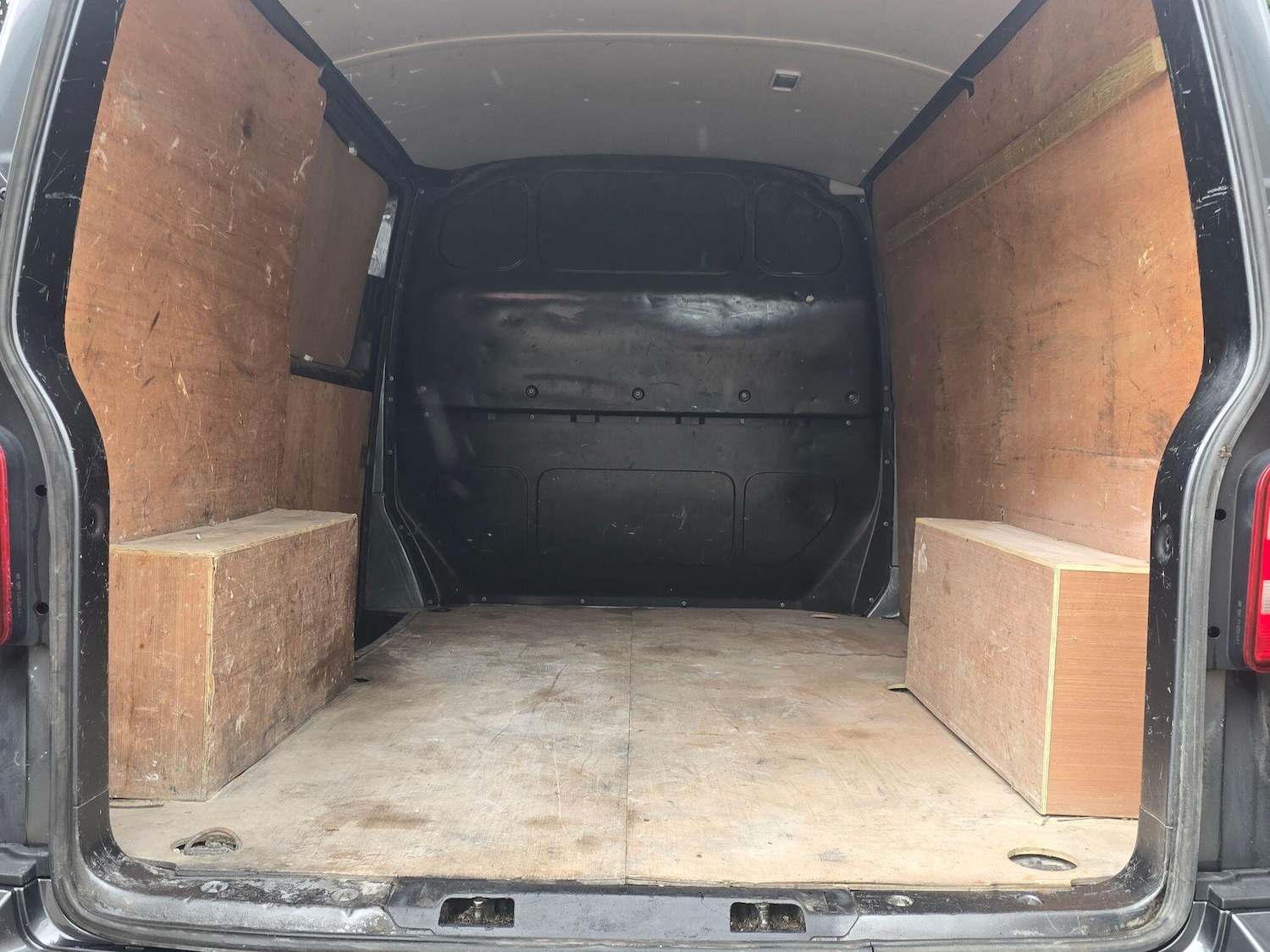 Used Volkswagen Transporter 2017 for sale - 76424050: Photo 39