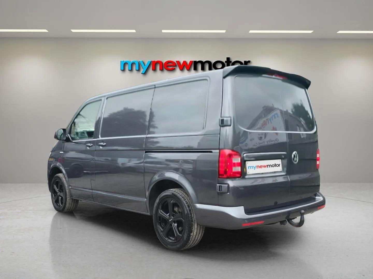 Used Volkswagen Transporter 2017 for sale - 76424050: Photo 4