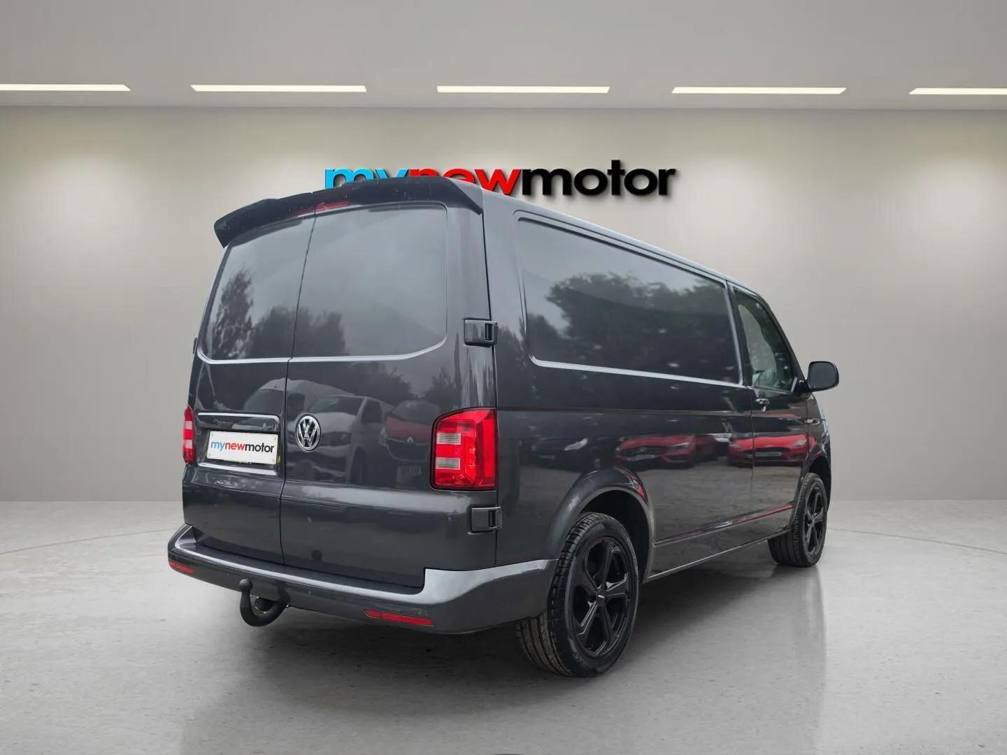 Used Volkswagen Transporter 2017 for sale - 76424050: Photo 9