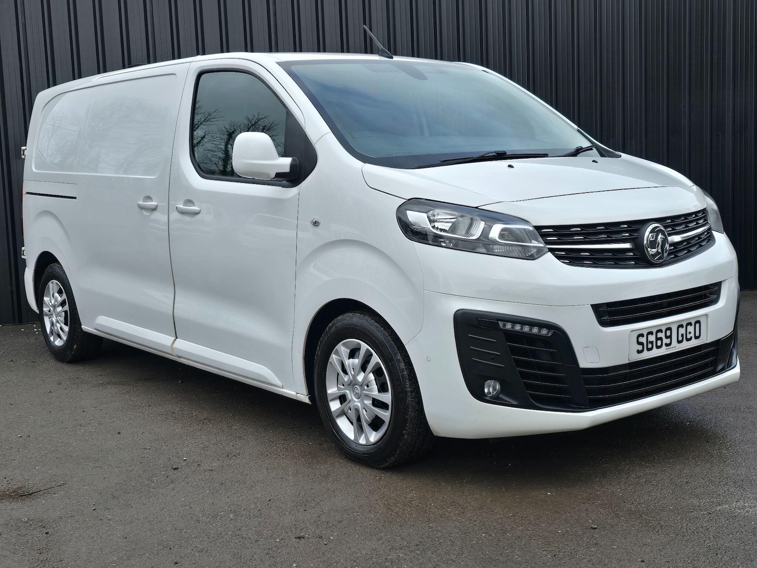 Used Vauxhall Vivaro 2019 for sale - 77202599: Photo 11