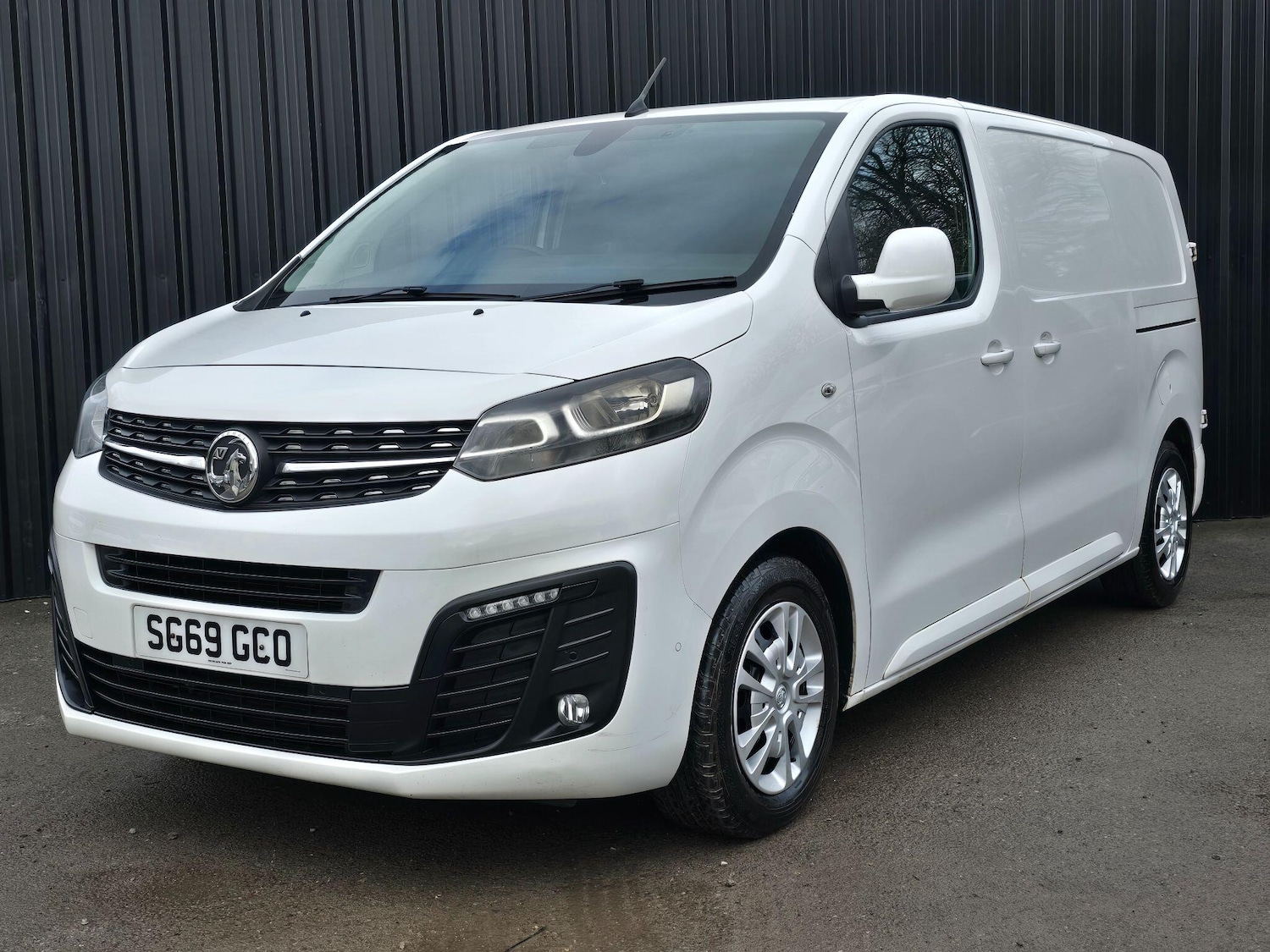 Used Vauxhall Vivaro 2019 for sale - 77202599: Photo 16