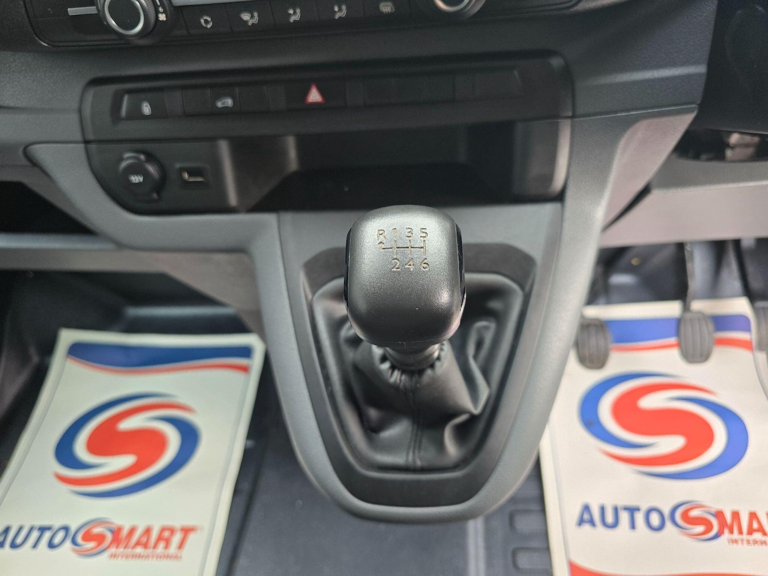 Used Vauxhall Vivaro 2019 for sale - 77202599: Photo 26