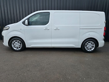 Used Vauxhall Vivaro 2019 for sale - 77202599: Photo