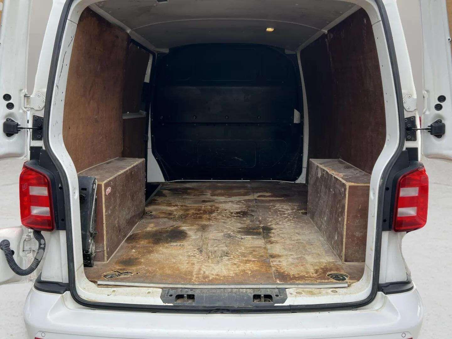 Used Volkswagen Transporter 2017 for sale - 76268436: Photo 21