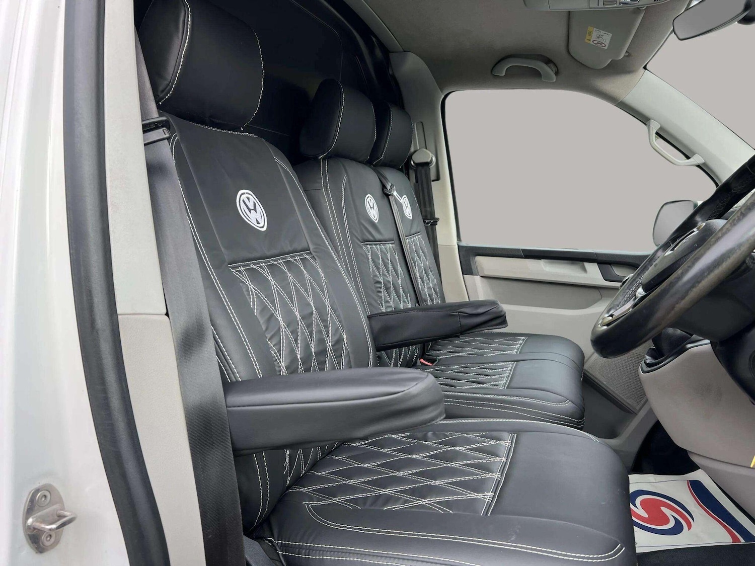 Used Volkswagen Transporter 2017 for sale - 76268436: Photo 29