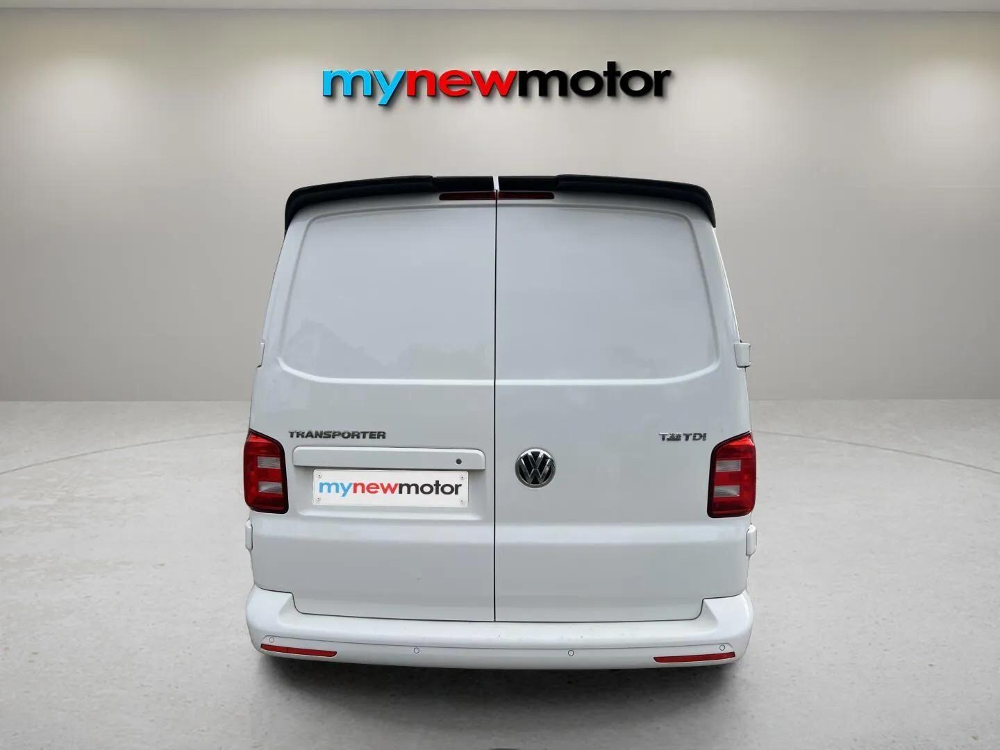Used Volkswagen Transporter 2017 for sale - 76268436: Photo 6