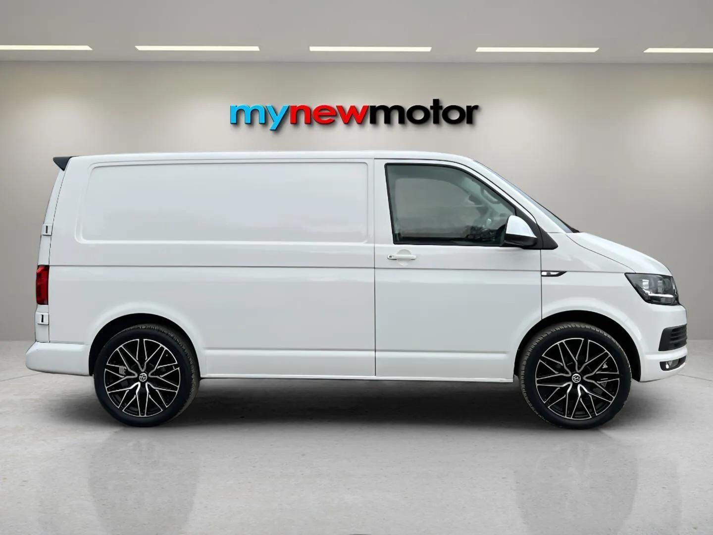 Used Volkswagen Transporter 2017 for sale - 76268436: Photo 8